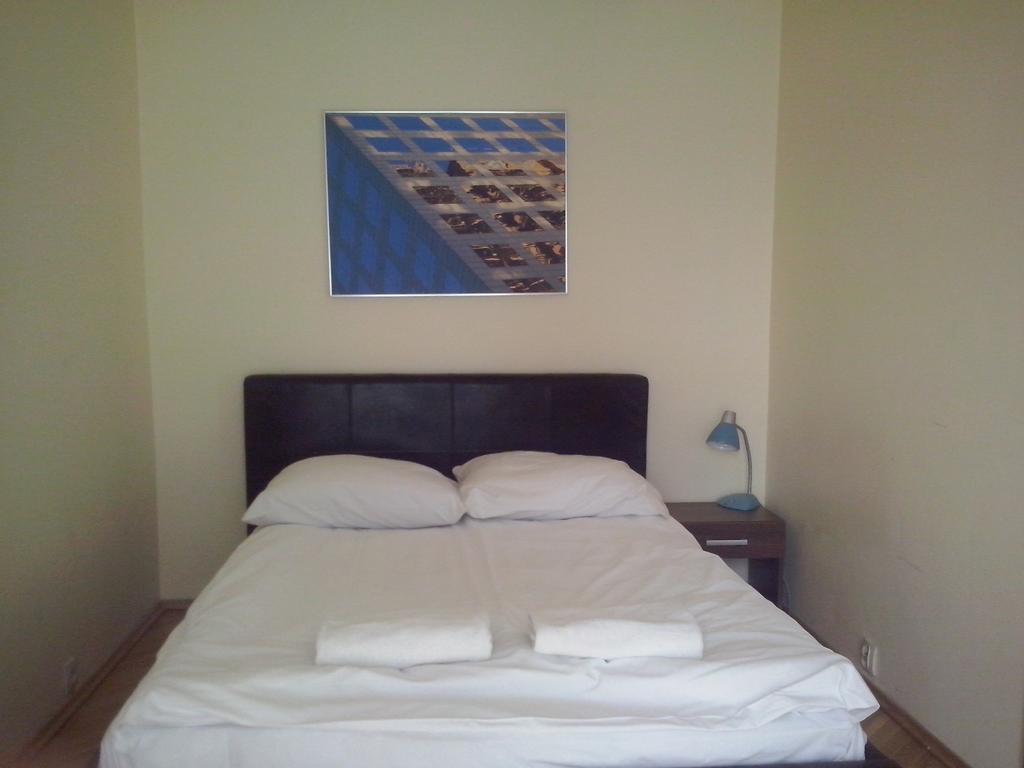 Apartament Familia Lägenhet Krasków Exteriör bild